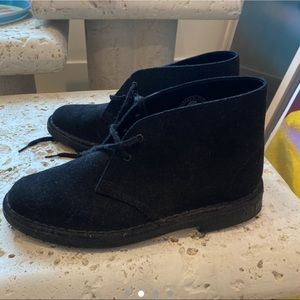 Clarks, black shoes